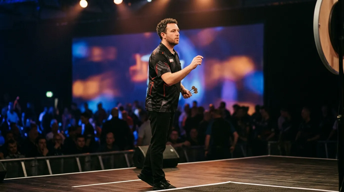 Dartsspieler beim Saisonfinale: letzter Turnier-Auftritt vor der WM auf professioneller Bühne
